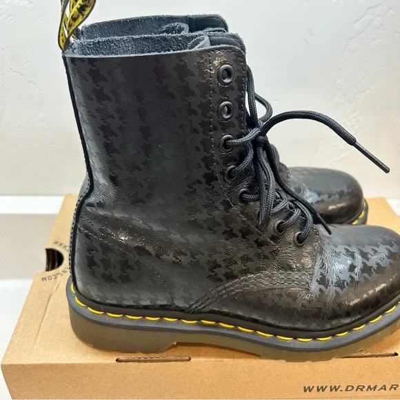 Dr. Martens Pina Black Hi Shine Houndstooth Printed Black Combat Boots Size 6